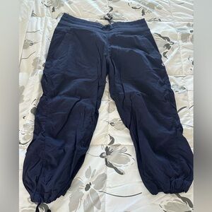 Lululemon dance studio crop in navy - size 6 - like new!